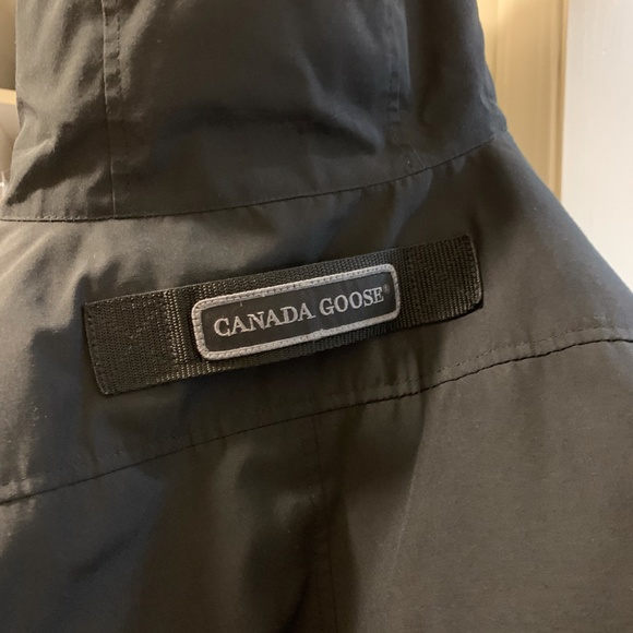 Canada Goose Black Label Parka - Picture 3 of 4